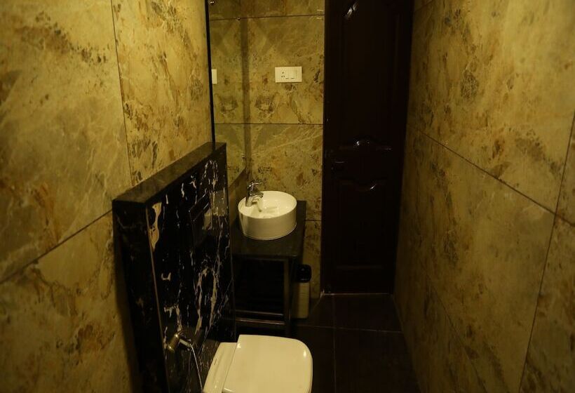 酒店 Dfront Golden Palace