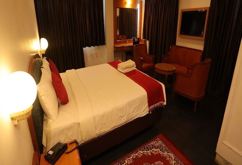 酒店 Dfront Golden Palace