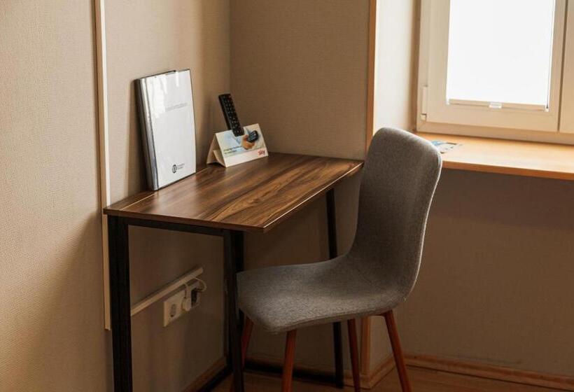 فندق Fronhof Mettendorf