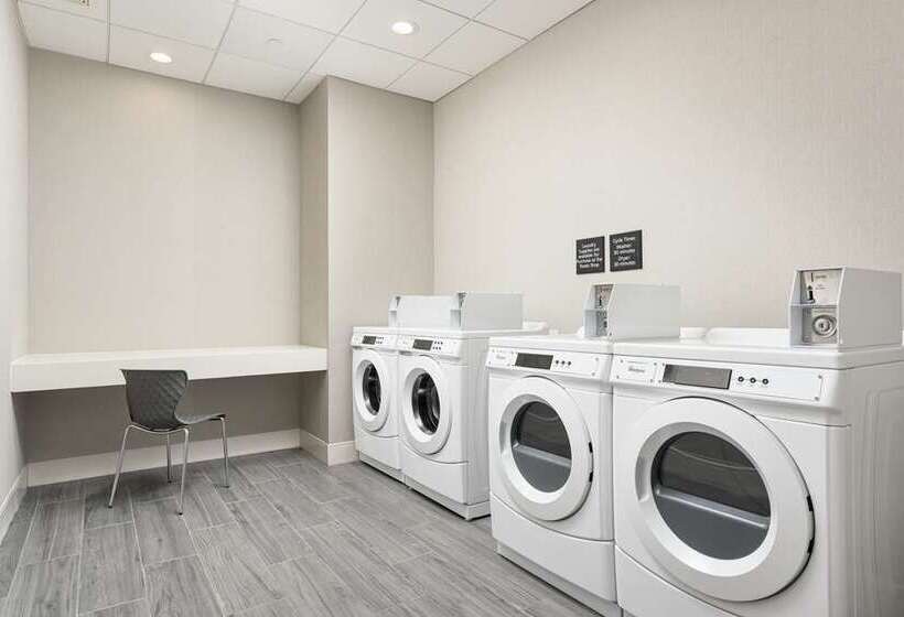 בית מלון כפרי Hampton Inn Ashland City, Tn