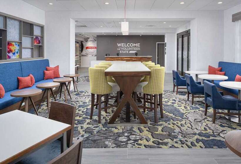 בית מלון כפרי Hampton Inn Ashland City, Tn