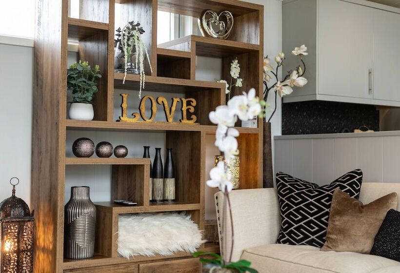 בית מלון כפרי Inside No 1 Retreat Carnforth