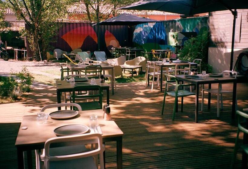 호텔 L Hôtel Du Garage Des Cevennes