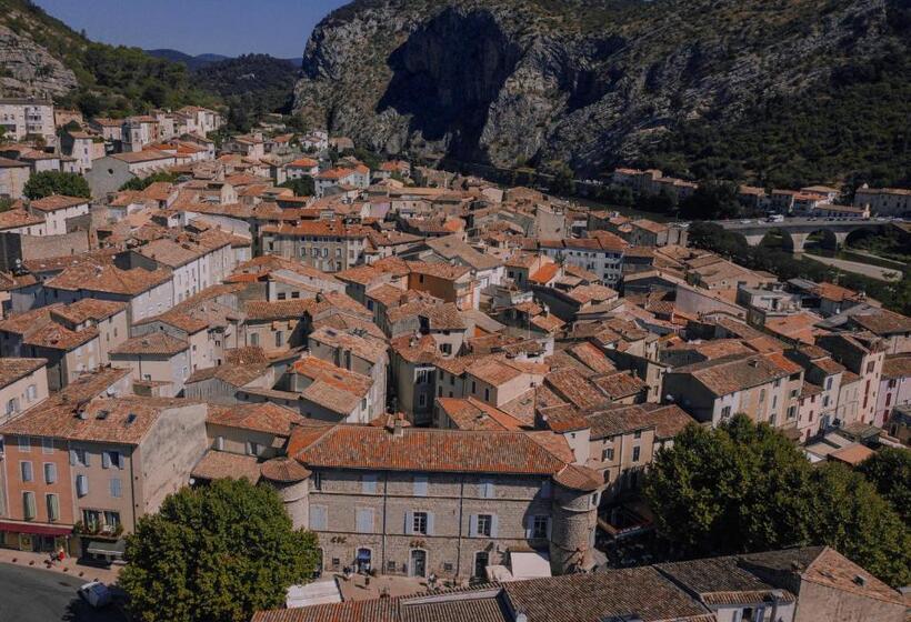 호텔 L Hôtel Du Garage Des Cevennes