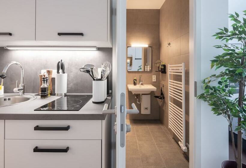 בית מלון כפרי Limehome Frankfurt Gutleutstraße