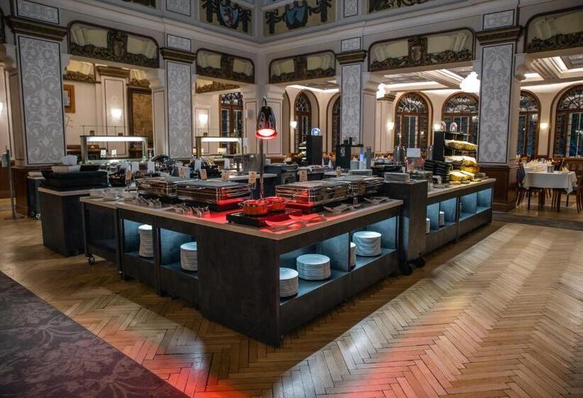 בית מלון כפרי Palota Lillafured