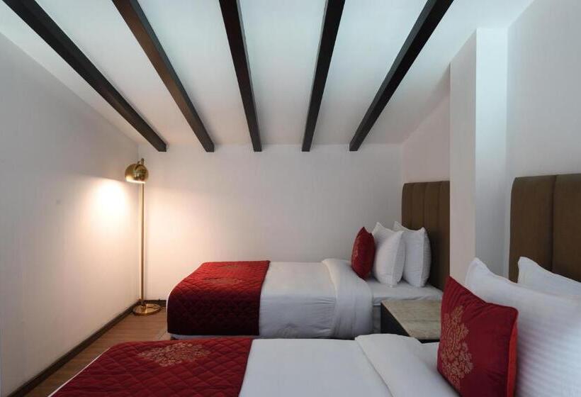 Ramada By Wyndham Gangtok Hotel & Casino Golden