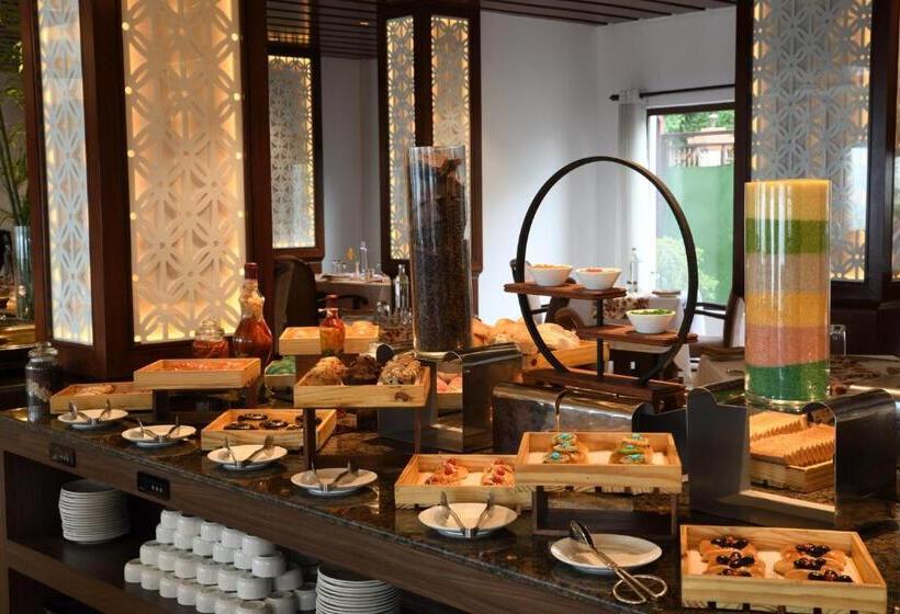 Ramada By Wyndham Gangtok Hotel & Casino Golden