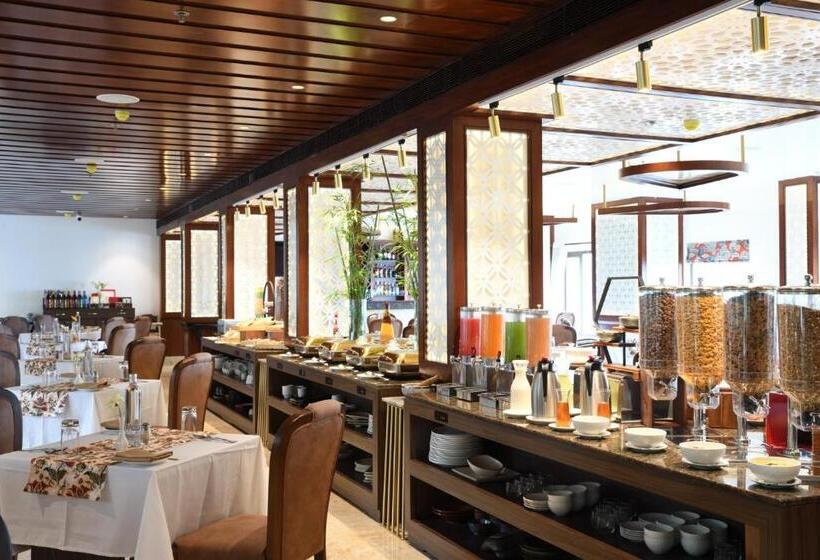 Ramada By Wyndham Gangtok Hotel & Casino Golden