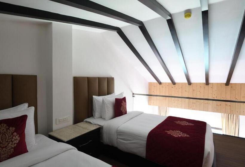 Ramada By Wyndham Gangtok Hotel & Casino Golden