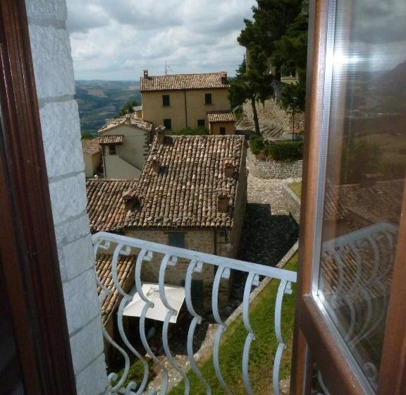 בית מלון כפרי San Leo Albergo Diffuso