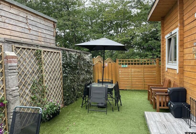 Immaculate Cabin 5 Mins To Inverness Dogs Welcome