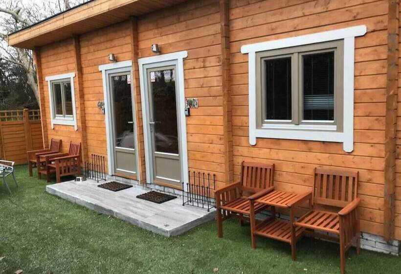 Immaculate Cabin 5 Mins To Inverness Dogs Welcome