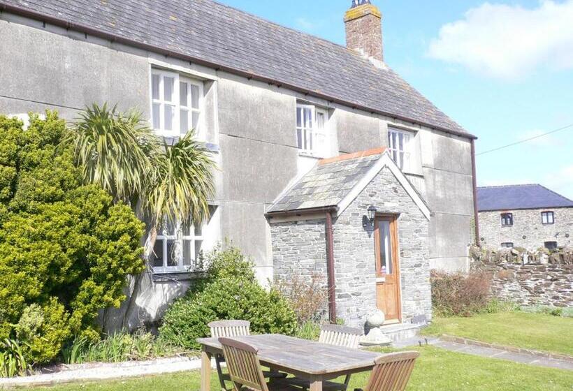 Lellizzick Bed And Breakfast