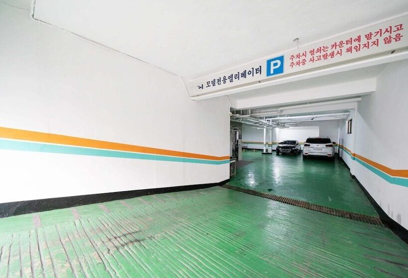 مُتل Busan Seomyeon X