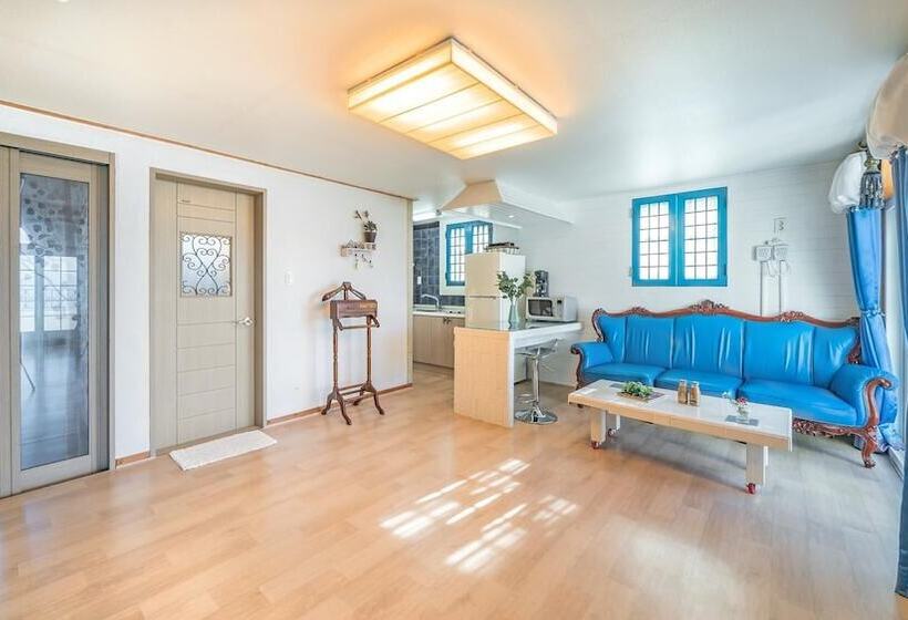 Namhae Alhambra Pension