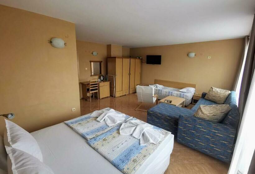 بنسيون Elena Guest House