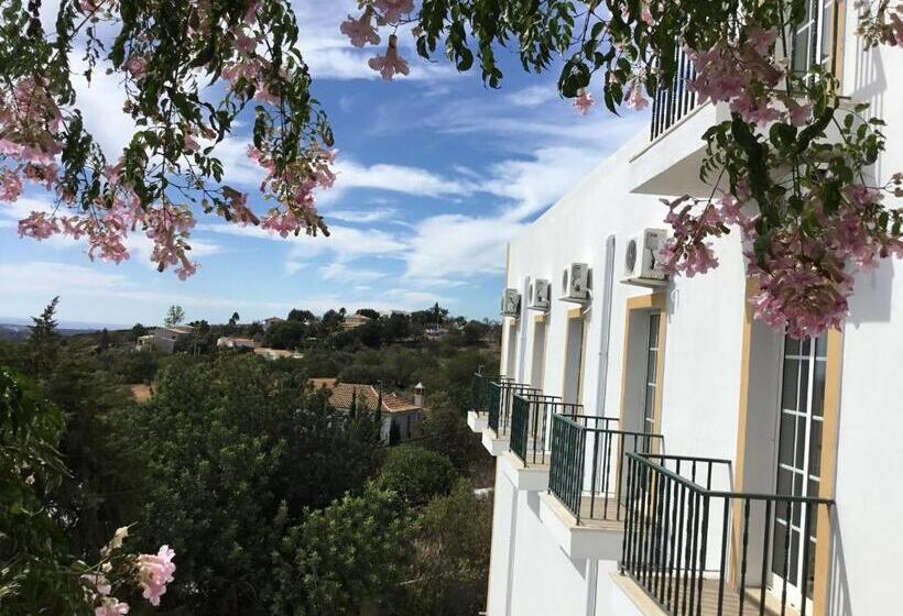 بنسيون Golda Sol