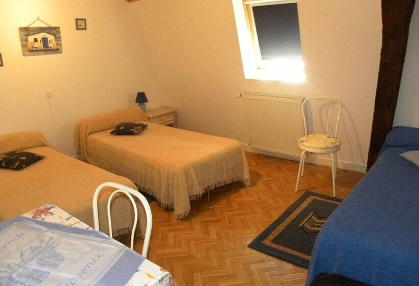 פנסיון Le Noyer