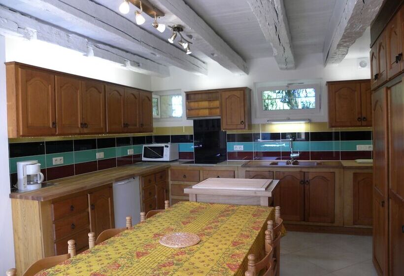 פנסיון Le Noyer