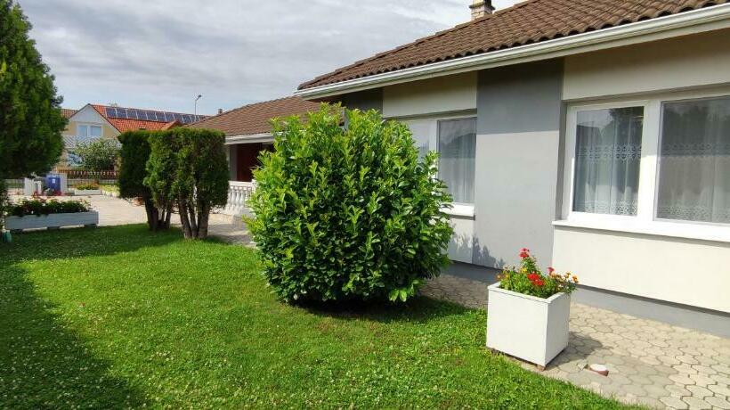 膳宿费 Marica Vendégház