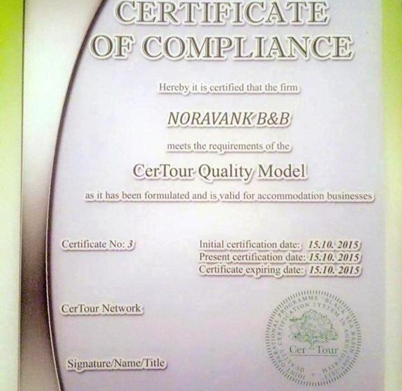 פנסיון Noravank B&b