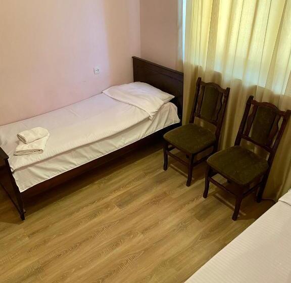 פנסיון Noravank B&b