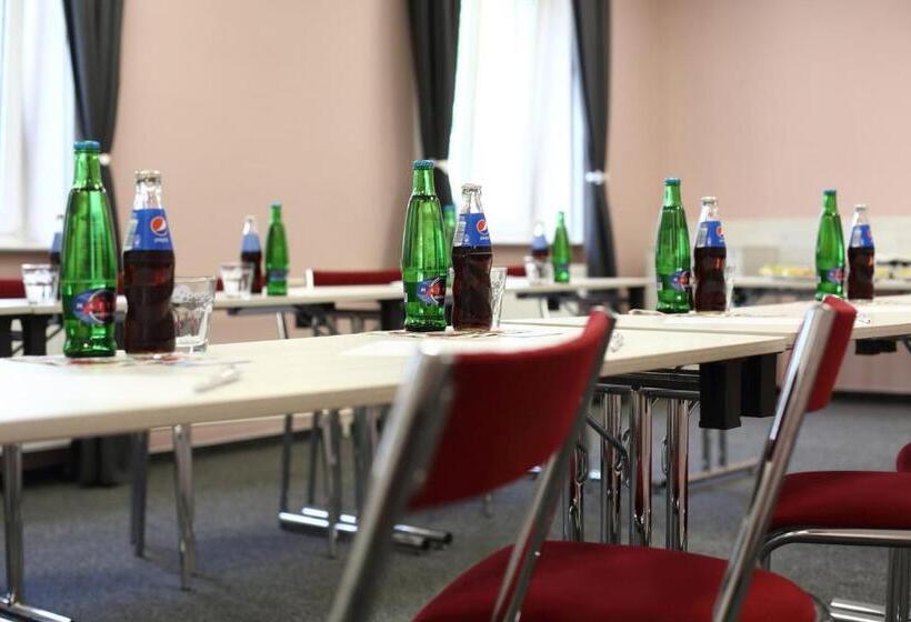 ペンション Penzión Senec