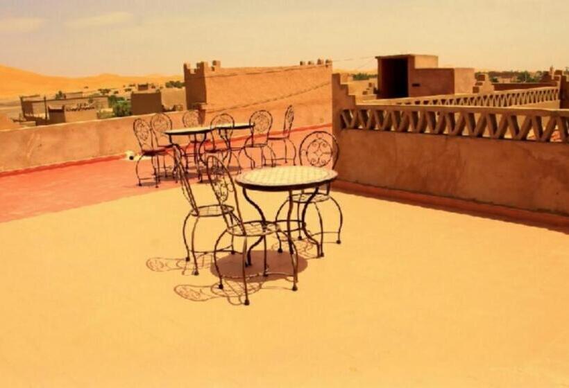 펜션 Riad Dar Ouzine