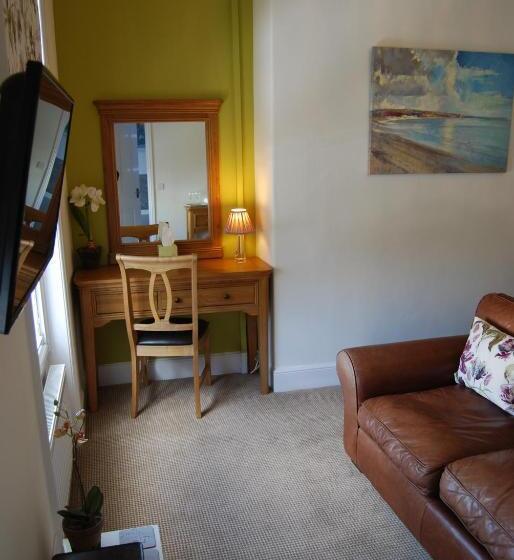 بنسيون Sandpiper House