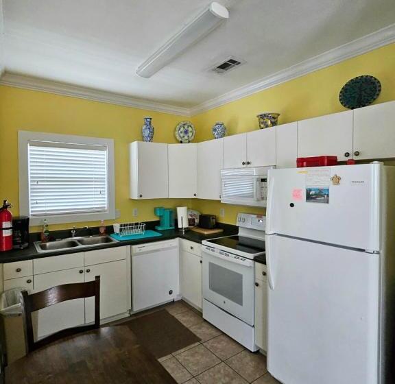 Perdido Key Purple Parrot Resort