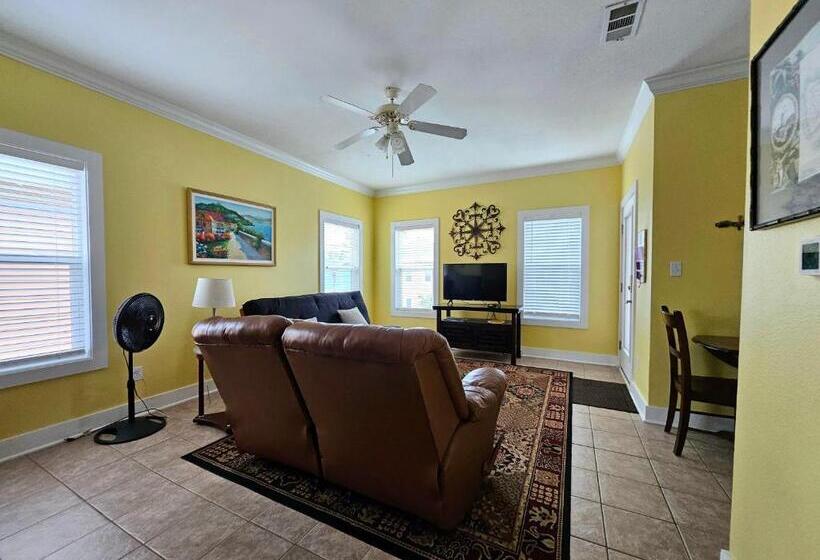 Perdido Key Purple Parrot Resort