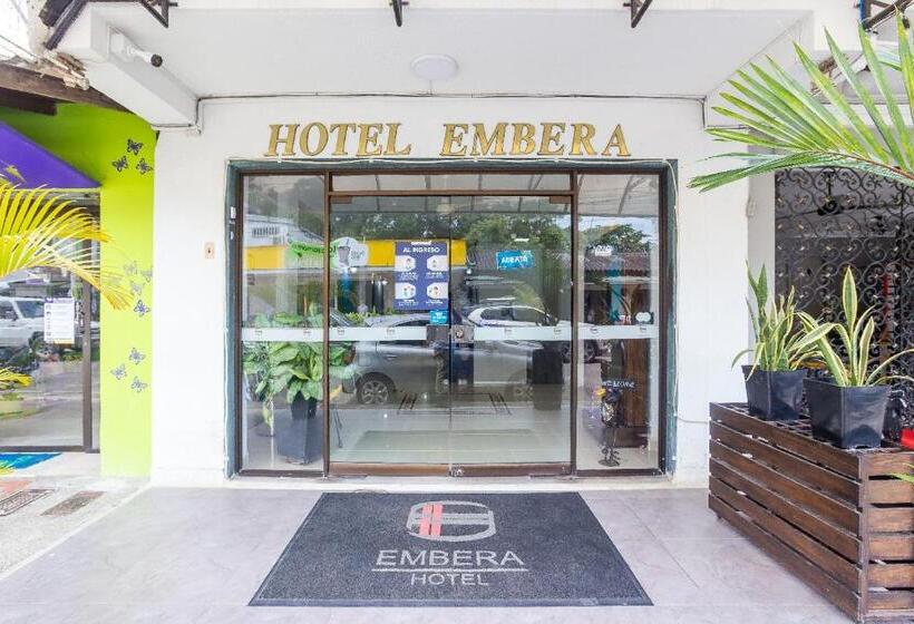 בית מלון כפרי Emberá