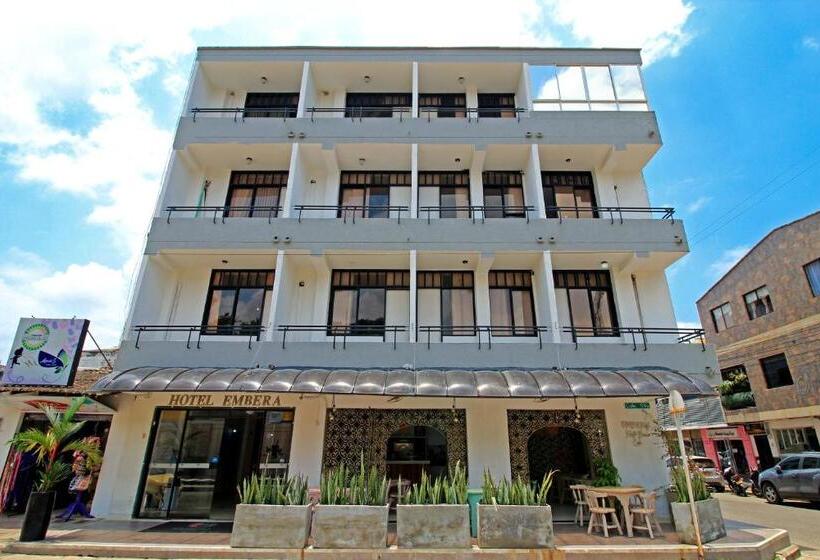 בית מלון כפרי Emberá