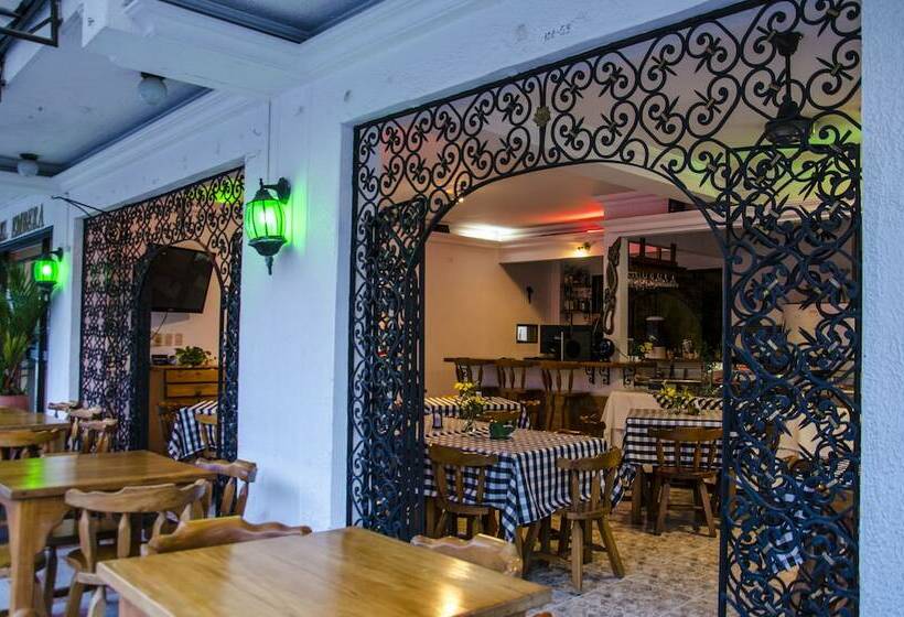 בית מלון כפרי Emberá