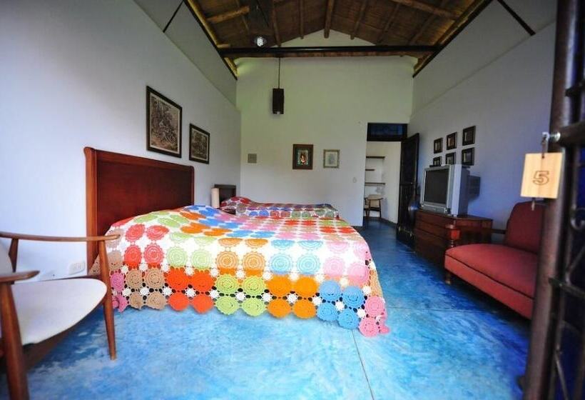 هتل Turismo Rural Palermo