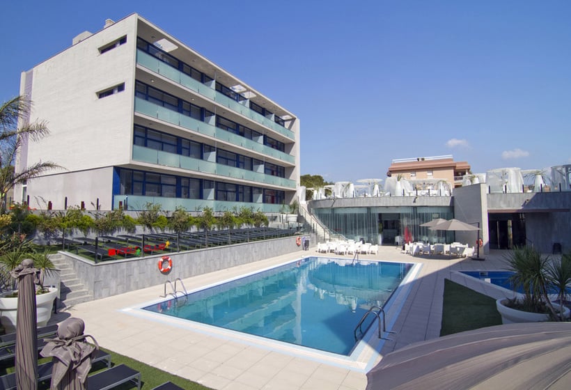 Apolo Suites Rentalmar