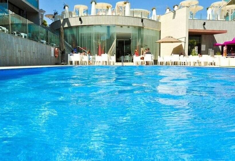 Apolo Suites Rentalmar