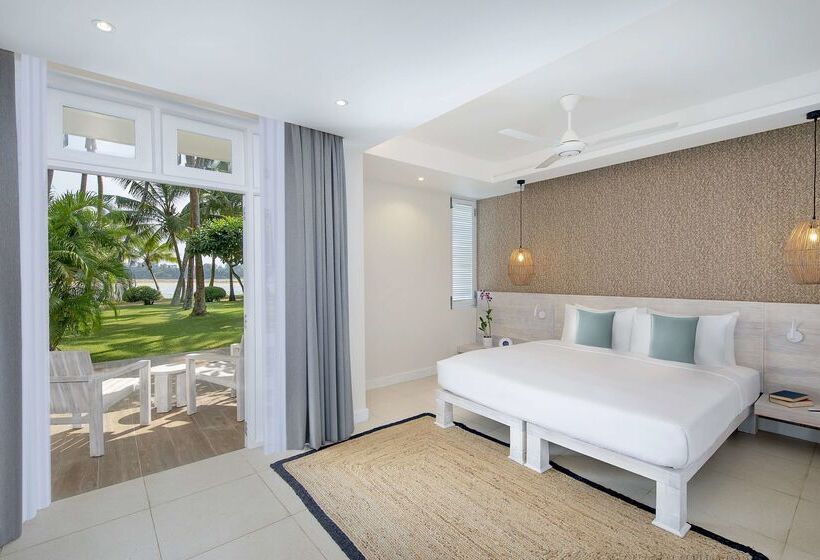 Avani Kalutara Resort