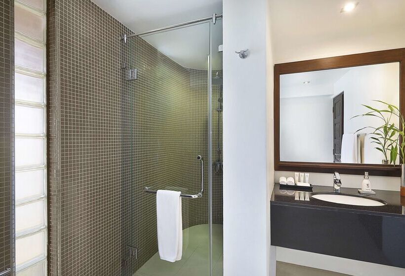 Avani Kalutara Resort