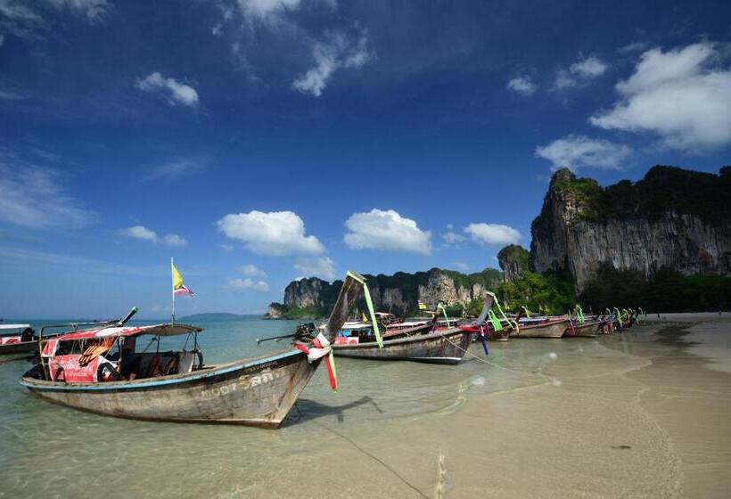 Bhu Nga Thani Resort & Villas Railay