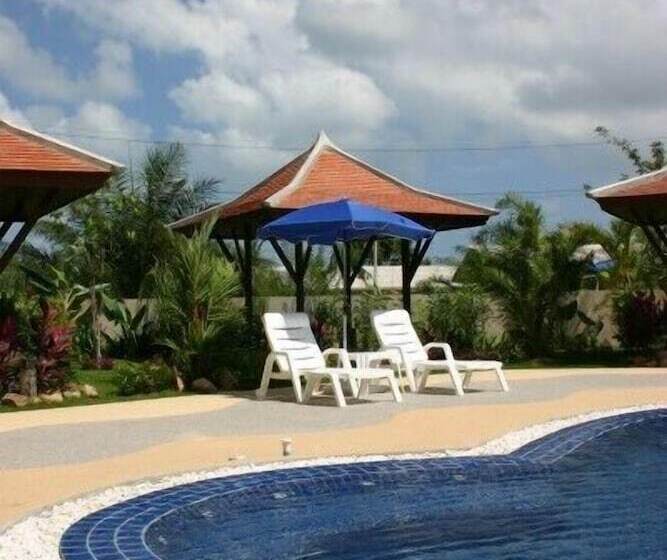 Chawenglakeview Condotel