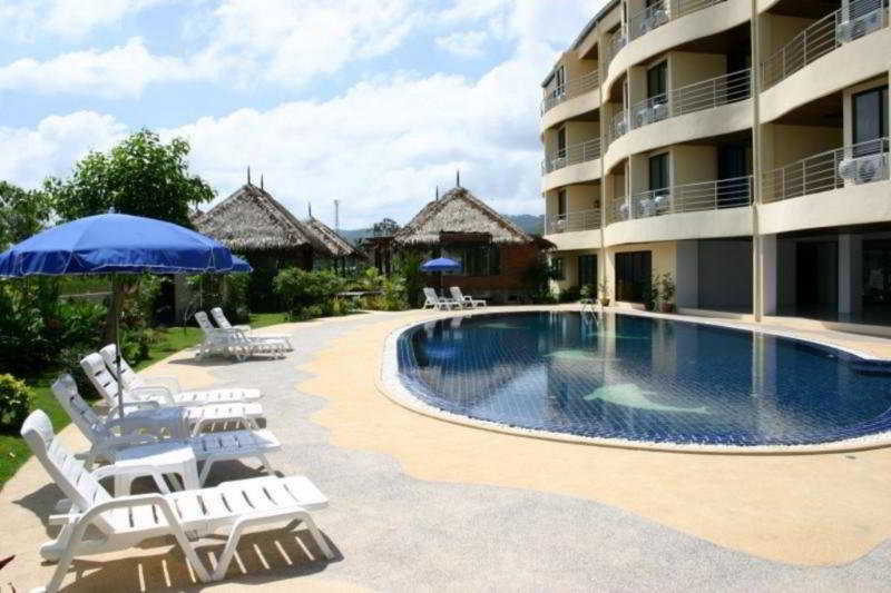 Chawenglakeview Condotel