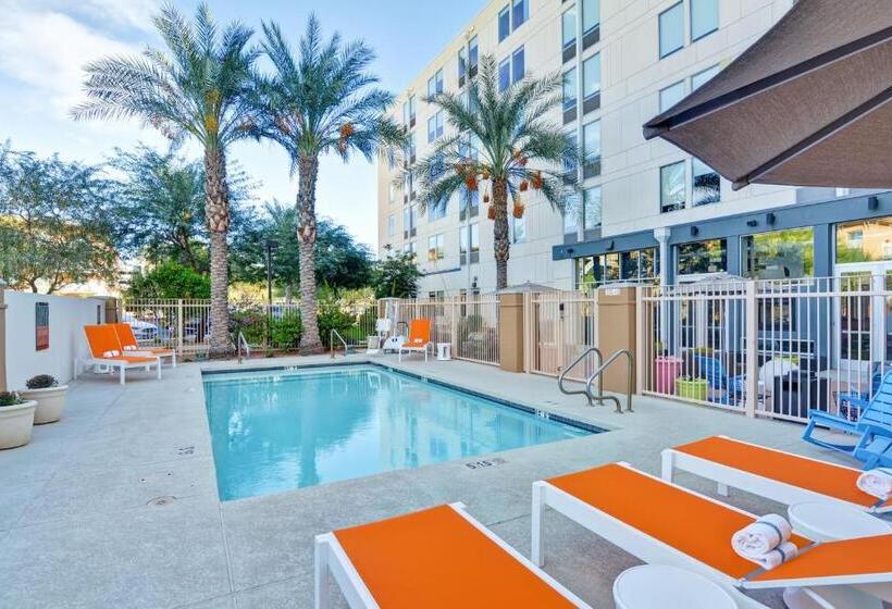 هتل Aloft Phoenixairport