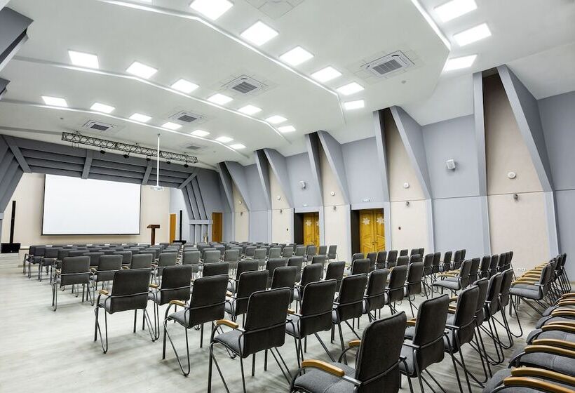 酒店 Amaks Congress