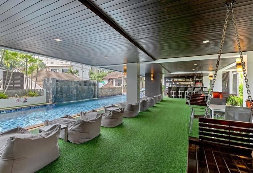 هتل Baramee Resortel