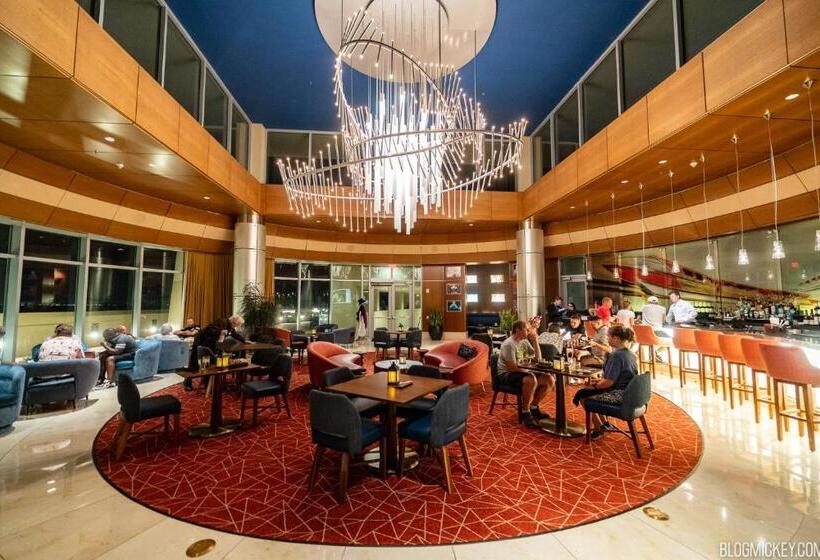 Отель Bay Lake Tower at Disney's Contemporary Resort