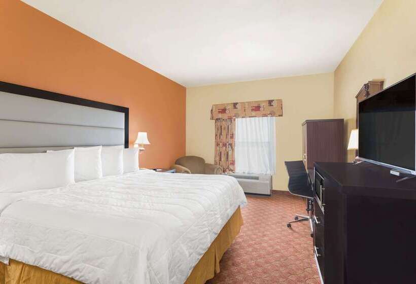 فندق Baymont By Wyndham Fayetteville