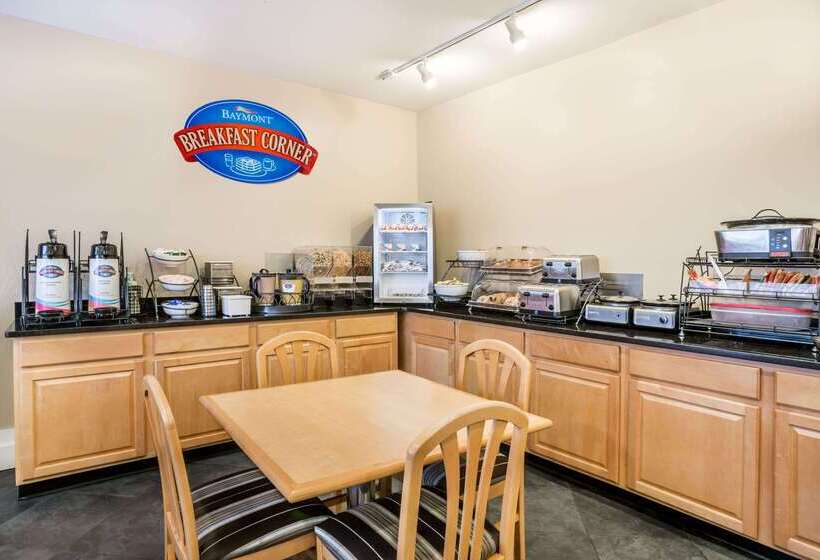 בית מלון כפרי Baymont By Wyndham Indianapolis Northeast