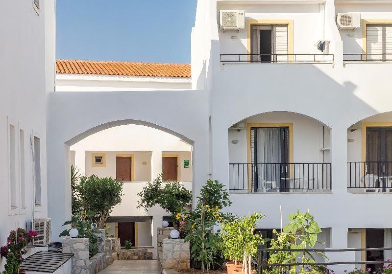 בית מלון כפרי Begeti Bay